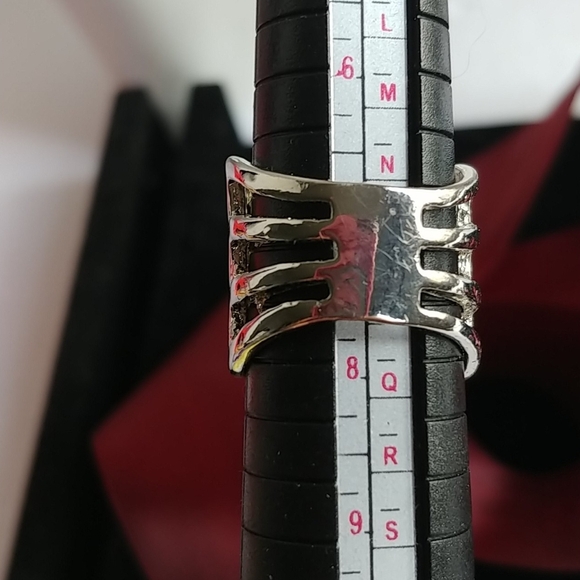 Silver Multi Chain Link Ring - Picture 3 of 11